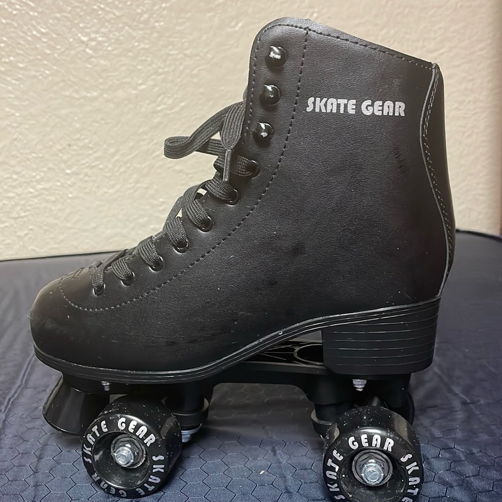 Skate Gear Rollerskates Size 6